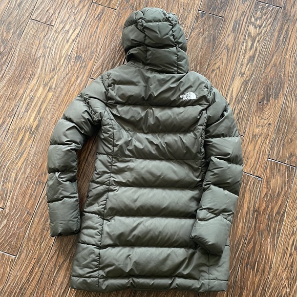 Women’s north face jacket - Picture 3 of 4